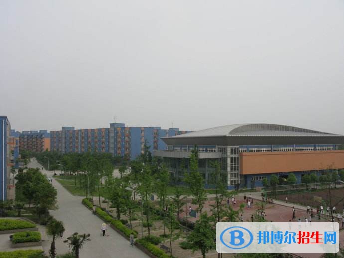 成都經(jīng)濟(jì)技術(shù)學(xué)校有哪些專業(yè)