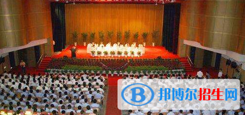 安康地區(qū)衛(wèi)生學(xué)校網(wǎng)站網(wǎng)址