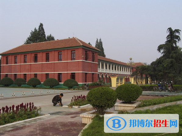 信陽(yáng)衛(wèi)生學(xué)校2021年有哪些專業(yè)