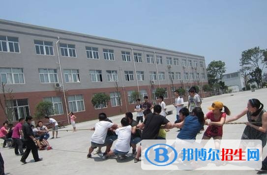 成都城市建設(shè)技工學(xué)校2018年報名條件、招生對象
