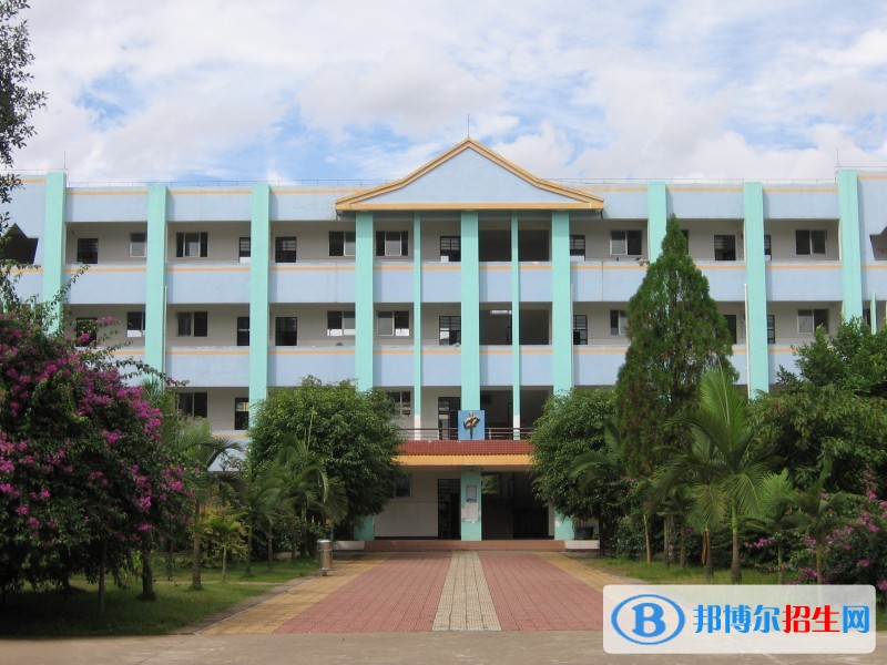 云南省思茅衛(wèi)生學校網站網址