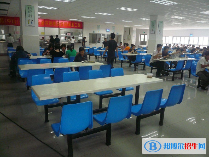 達(dá)州高級技工學(xué)校宿舍條件