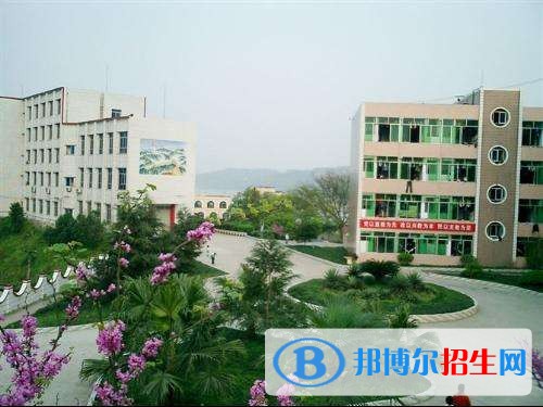 重慶市松溉中等職業(yè)技術(shù)學(xué)校2018年報(bào)名條件、招生對(duì)象