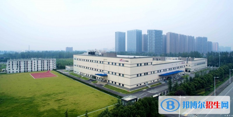 宜賓華神機電職業(yè)技術學校1