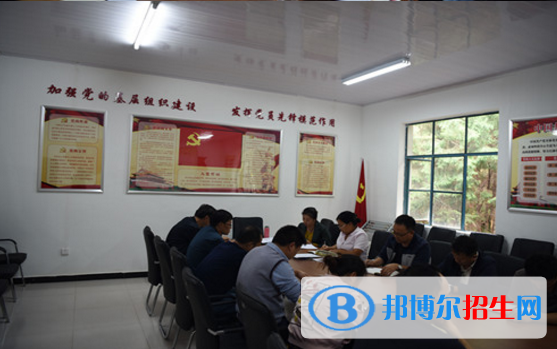 云南省建筑技工學(xué)校2018年報名條件、招生要求