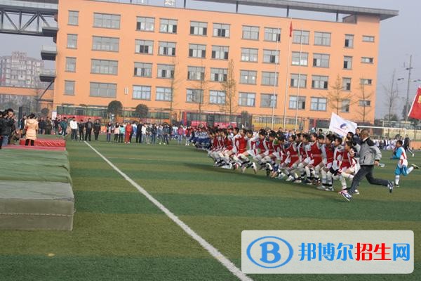 溫江燎原職業(yè)技術(shù)學(xué)校2018年報名條件、招生對象