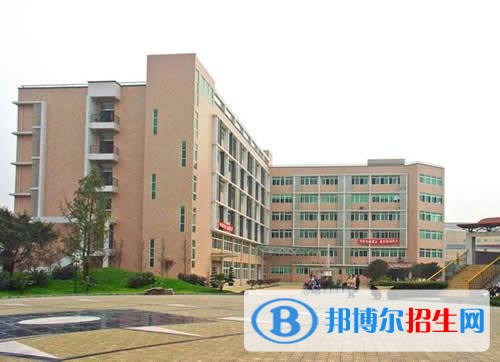成都思達(dá)迪職業(yè)技術(shù)學(xué)校2018年報(bào)名條件、招生對象