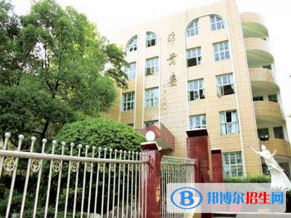 成都核瑞工程職業(yè)技術學校有哪些專業(yè)
