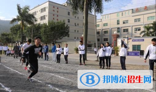 永善縣溪洛鍍職業(yè)技術(shù)學(xué)校2018年報名條件、招生對象