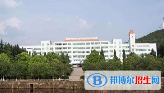 綿陽職業(yè)技術學校2018年報名條件、招生對象