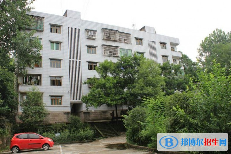 蓬安縣濟渡職業(yè)中學(xué)2018年報名條件、招生對象