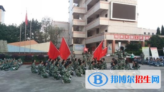 四川省渠縣職業(yè)中專學校2018年招生錄取分數線