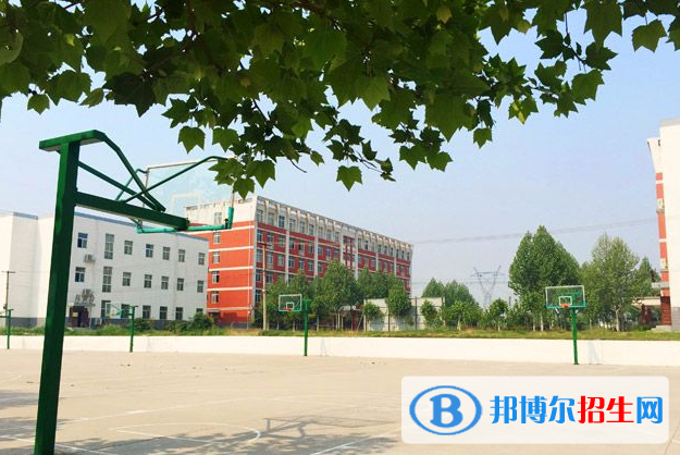 廣安益民職業(yè)技術(shù)學(xué)校2018年報(bào)名條件、招生對(duì)象