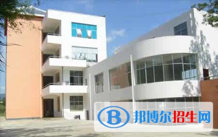 峨邊彝族自治縣民族職業(yè)高級中學2018年報名條件、招生對象