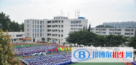 高坪區(qū)職業(yè)高級中學2018年報名條件、招生對象