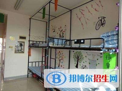 四川省宜賓市商業(yè)職業(yè)中等專(zhuān)業(yè)學(xué)校宿舍