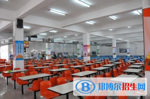 沐川縣職業(yè)中學(xué)校宿舍條件