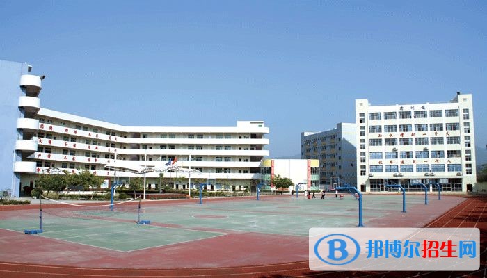 西安市技工學(xué)校2018年報(bào)名條件、招生對(duì)象