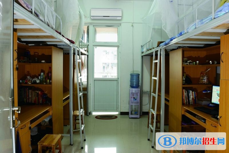 寶雞市新華職業(yè)中等專業(yè)學校宿舍
