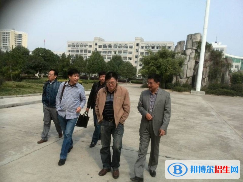 陜西省紡織工業(yè)技工學(xué)校招生辦聯(lián)系電話