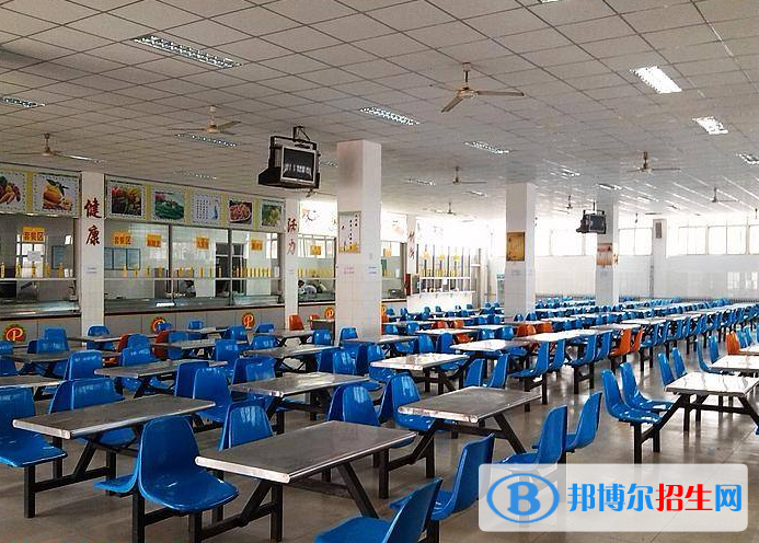 西安華山技工學校宿舍條件