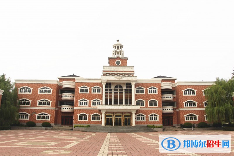 西安高速鐵道學(xué)校2018年報(bào)名條件、招生對(duì)象