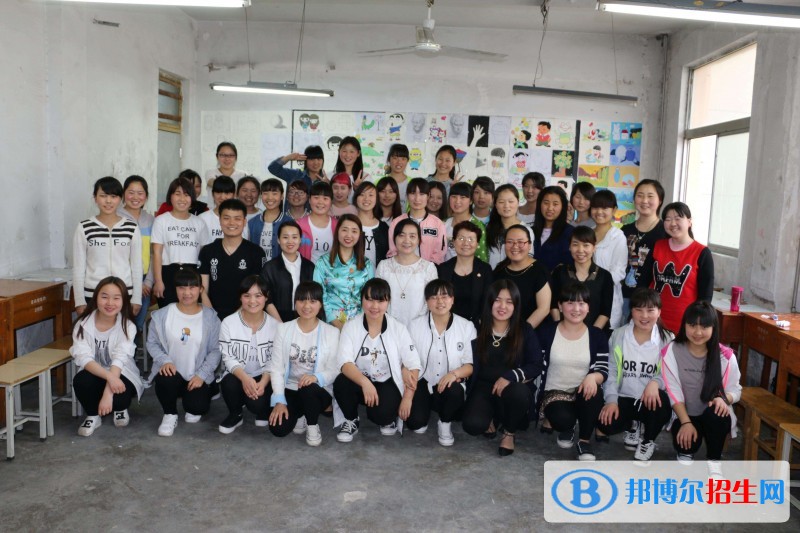 陜西省商貿(mào)技工學(xué)校2018年報(bào)名條件、招生對(duì)象