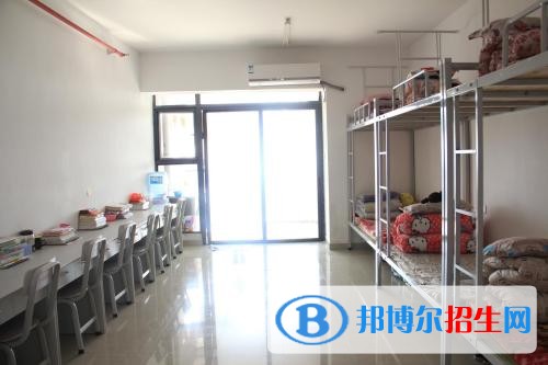 石家莊華電科技中等專業(yè)學校宿舍條件