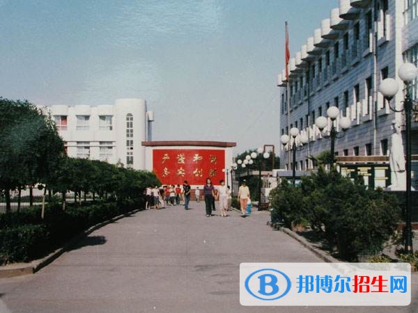 石家莊美術(shù)職業(yè)學(xué)校招生辦聯(lián)系電話