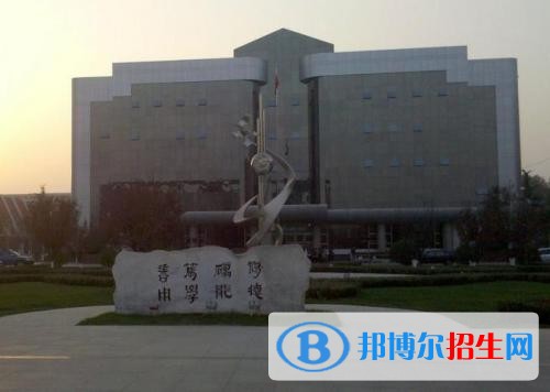石家莊藝術職業(yè)學校招生辦聯(lián)系電話