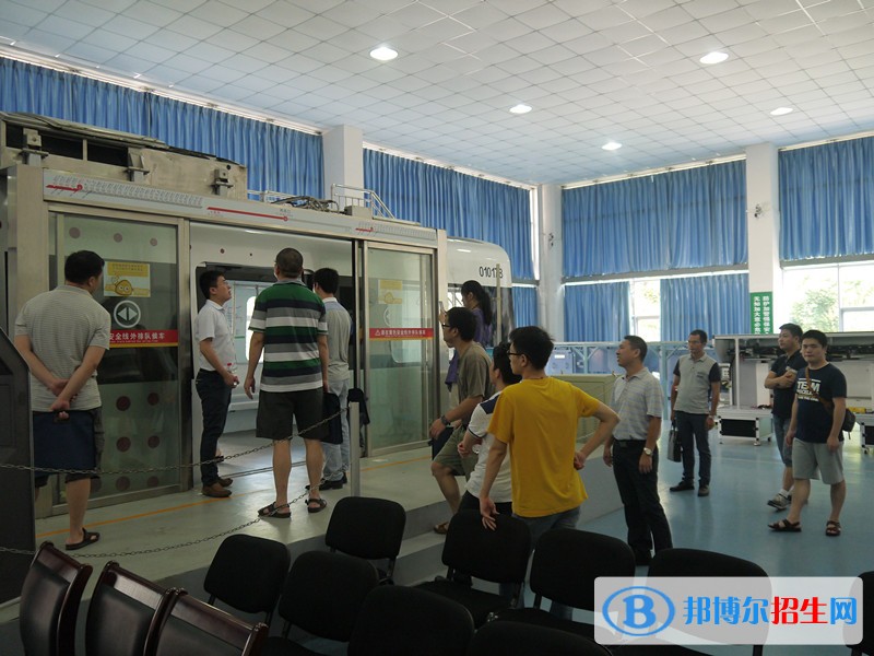 石家莊通用理工中等專業(yè)學校2018年報名條件、招生對象