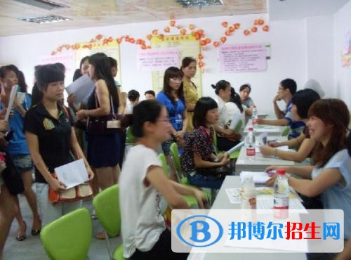   石家莊信達(dá)傳媒中等專業(yè)學(xué)校2018年報(bào)名條件、招生對(duì)象