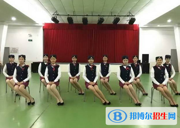 鳳慶縣職業(yè)教育中心2021年報(bào)名條件、招生要求、招生對(duì)象