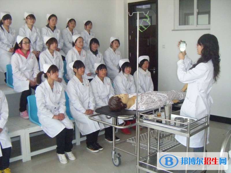 昌黎衛(wèi)生職業(yè)中等專業(yè)學(xué)校2018年報名條件、招生對象