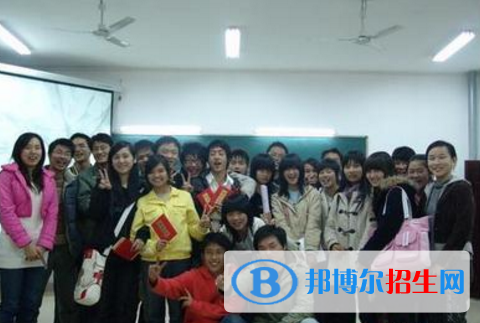 石家莊現(xiàn)代文化傳媒中等專業(yè)學(xué)校2018年報(bào)名條件、招生對(duì)象