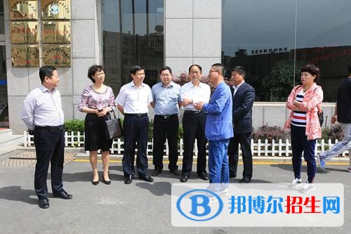 邯鄲第二財(cái)經(jīng)學(xué)校2018年報(bào)名條件、招生對(duì)象