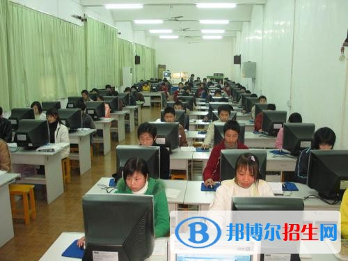 銅川市計算機專業(yè)學校2018年報名條件、招生對象