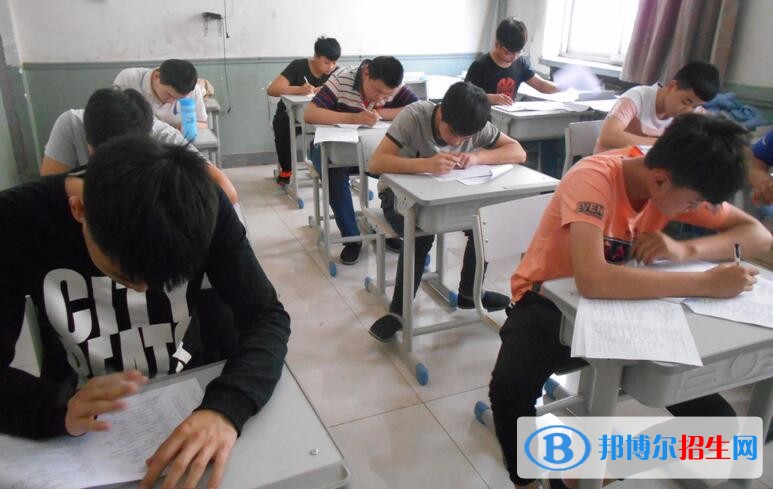 石家莊輕工技工學(xué)校2018年報(bào)名條件、招生對象