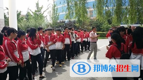 邯鄲藍天信息工程中專學(xué)校2018年報名條件、招生對象