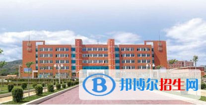 承德華中管理中專學校招生辦聯(lián)系電話
