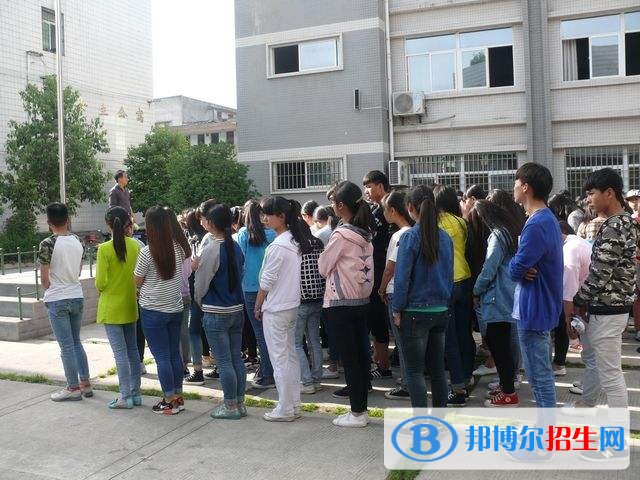 漢中科技職業(yè)中等專業(yè)學校2018年報名條件、招生對象