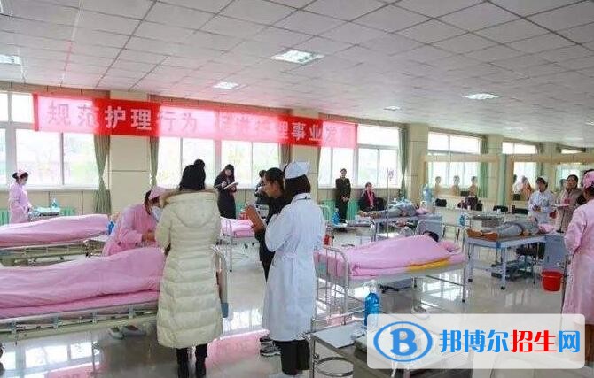 陜西亞太職業(yè)中等專業(yè)學(xué)校2018年報名條件、招生對象