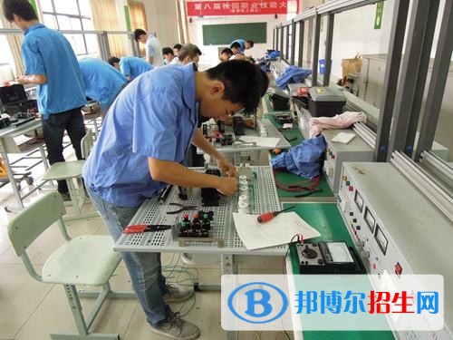 渭濱職業(yè)教育中心2018年報名條件、招生對象