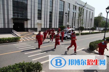 北京昌平職業(yè)學(xué)校2018年報(bào)名條件、招生對(duì)象