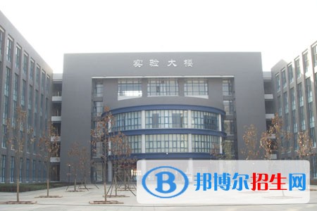 陽泉工業(yè)學(xué)校2018年報名條件、招生對象