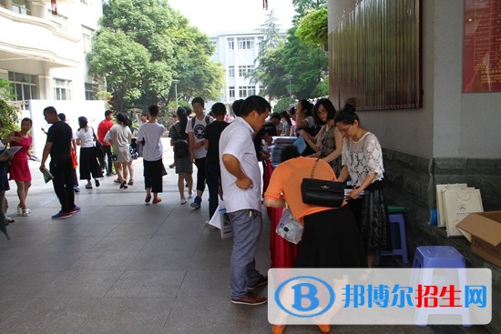 長治第八中學(xué)網(wǎng)站網(wǎng)址
