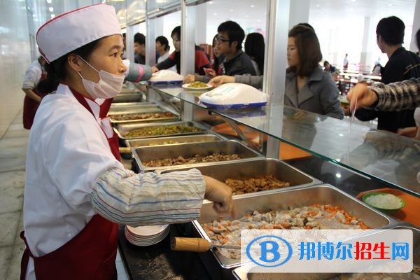 太谷縣職業(yè)中學(xué)校2021年宿舍條件