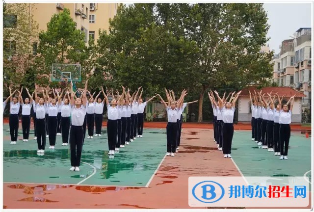 山西河?xùn)|旅游學(xué)校2018年報名條件、招生對象