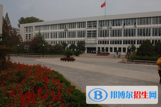 即墨第一職業(yè)中等專業(yè)學(xué)校2018年報(bào)名條件、招生對(duì)象