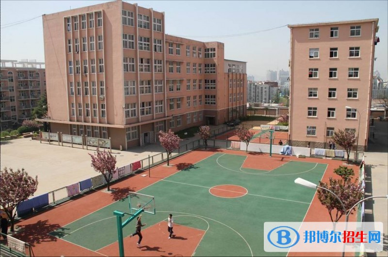青島房產(chǎn)學校招生辦聯(lián)系電話